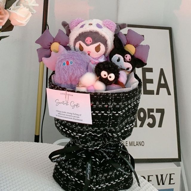 PLUSH BOUQUET BASKET