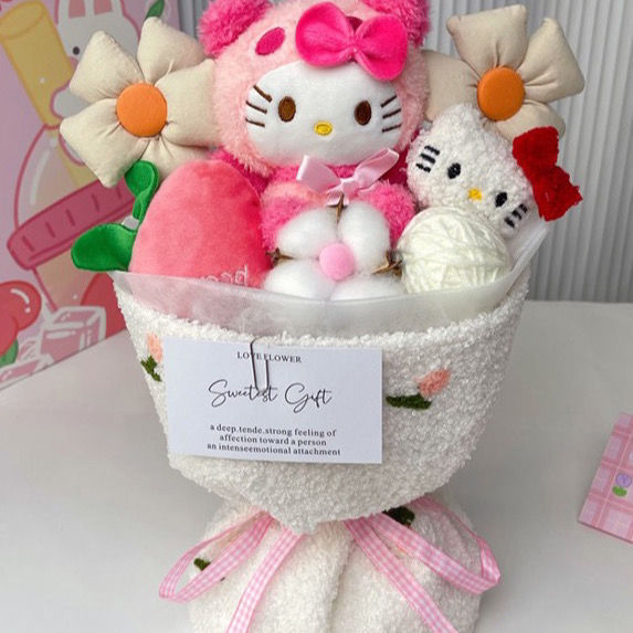 PLUSH BOUQUET BASKET