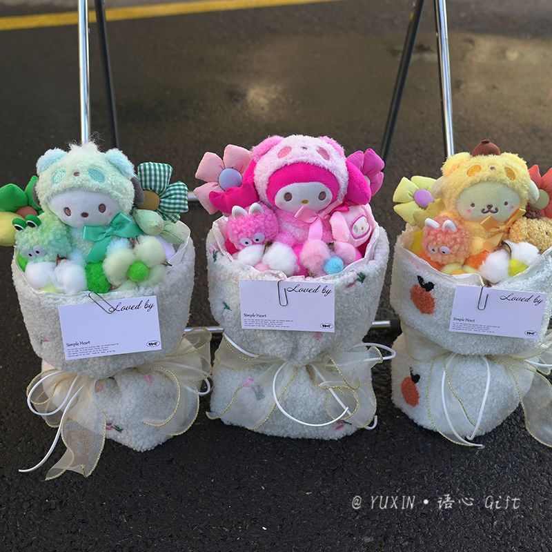 PLUSH BOUQUET BASKET